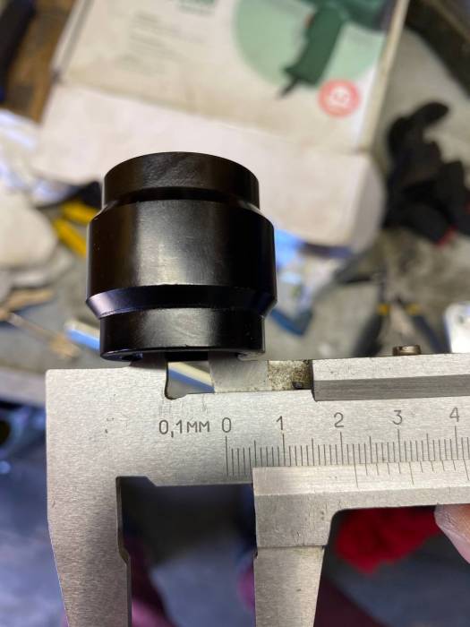 front_spacer_1.jpg